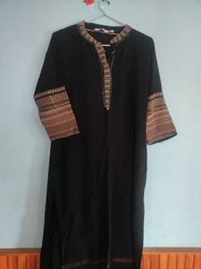 Elegant Black Kurta with a free scarf