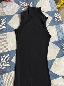 Sleeveless Black Bodycon Dress