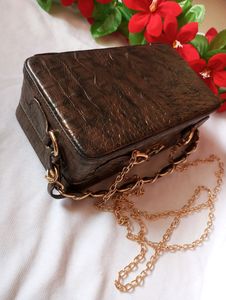 NEW SLING BAG With Detachable Chain