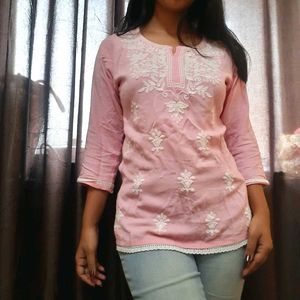 Chikankari Babypink Kurti
