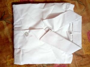 Boy&#39;s White Dress Shirt
