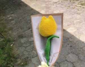 Corchret Single Tulip Bouquet 🌷