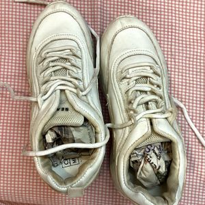 White chunky sneakers