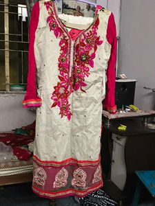 Embroidered Kurta Set