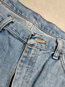 Used Shorts For Men With Obvious Flaws
