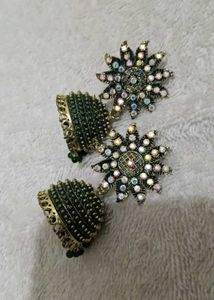 Emerald Jhumka Earrings