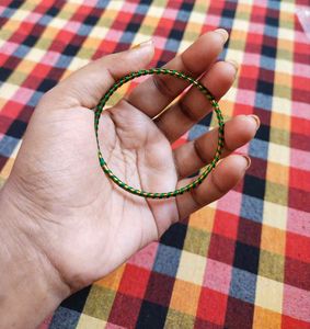 Elegant Green Thread Bangles 🌿✨