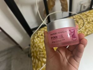Pink aloevera Overnight Replenish Gel