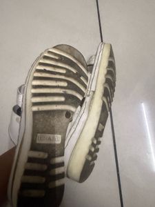 Luna Blu White Flats Used