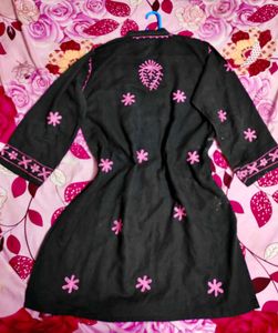 Elegant Black Embroidered Kurti