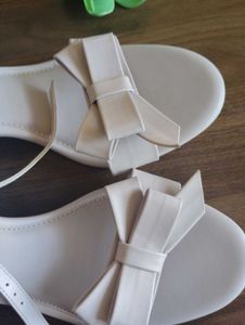 Bow Tie Sandals /Hells Of ZUDIO