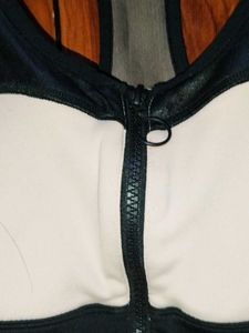 Front Zip Sports Bra