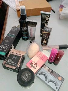 Makeup kit