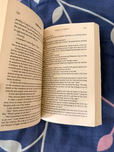 Fourth Wing &amp; Iron Flame Set