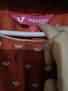 Varanga Embroidered Kurta Set