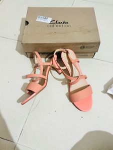 Coral  multiple straps Sandals 👠 Heels