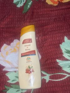 AstaVeda Almond & Honey Lotion