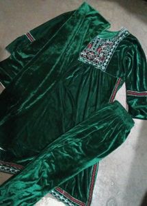 Woman Kurta Set With Dupatta