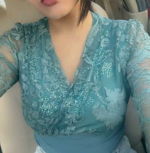 Beautiful Lace Detail Ruched Top