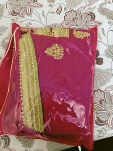 Beautiful Pink Saree With Blouse