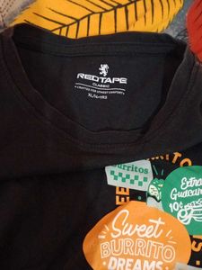 Redtape  Black Graphic T-Shirt