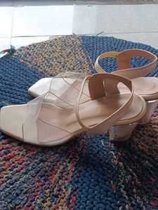 Heel 👠