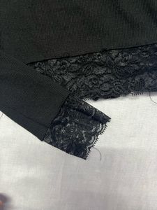 Lace Trim Long Sleeve Top