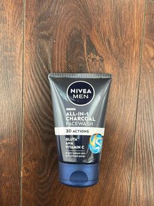 Nivea Men Charcoal Facewash