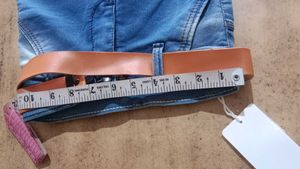 Blue Jeans with Belt - Size 24