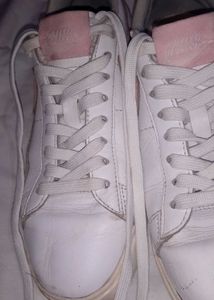 AUTHENTIC NIKE blazer Low