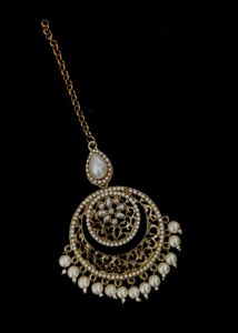 Stunning Gold &amp; Pearl Chandbali Maangtika
