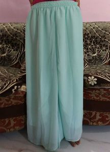 Trendy New Attractive Womans Naira Cut Dress