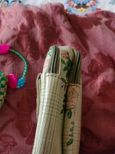 Small Sling Bags With 30 Rs Off Delivery Charges