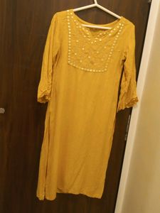 Yellow Kurti With Whait Pant And Green Dupatta