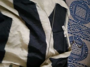 Striped Cardigan - Cozy &amp; Stylish