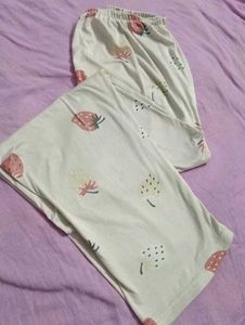 😃🍓Strawberry Print night suit