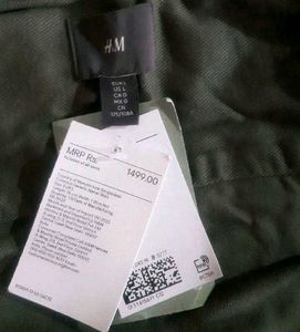 H&amp;M • New With Tag • Olive Green Shirt For Unisex