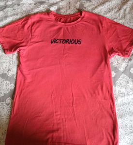 Victorious Graphic Tee