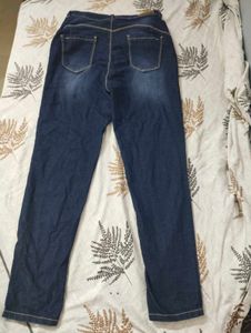 Dark Wash High Waisted Jeans
