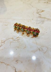 middle clip 200/-,hair tie 50, side clips 60 pair