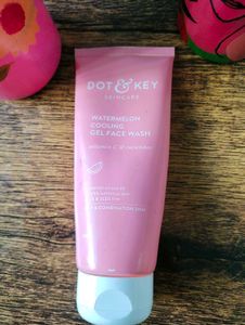Dot And Key Watermelon Cooling Facewash