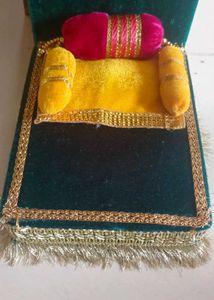 Laddu Gopal bed