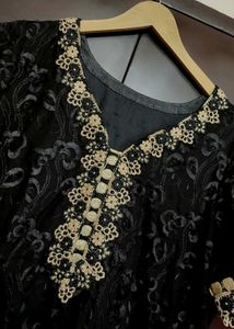 Black Golden Work Suit Salwar With Dupatta 42 Bust