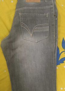 Gray Wash Levis Jeans
