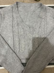 Grey crop sweater