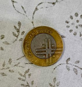 Rare 2006 Indian 10 Rupee Cross Coin