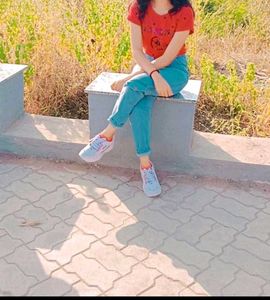 Boyfriend Jeans With Side Pockets