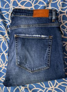 internation brand unisex strechable jeans.