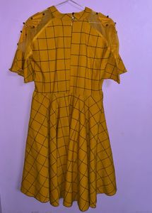 Chic Yellow Checkered Dress
