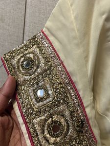 Beautiful Saree With Heavy Border